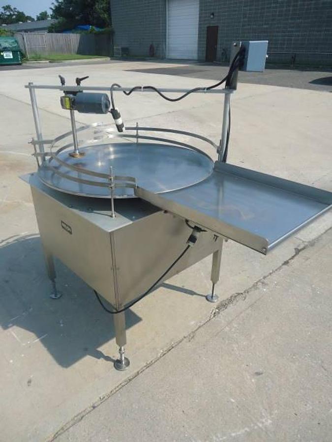 Used 36 IN. KALISH STAINLESS STEEL ROTARY UNSCRAMBLING-ACCUMULATING SHELF