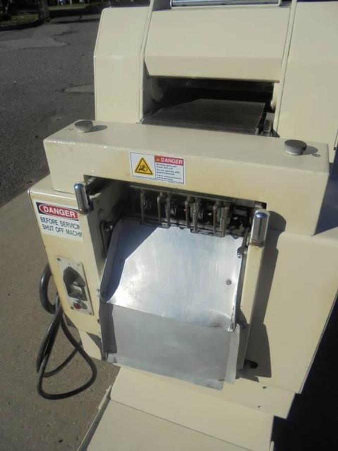 Used Dominioni MR-135A 4-Up Tortellini Pasta Machine