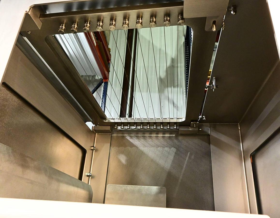 Used Genmac Model 1805 Vertical Cutter