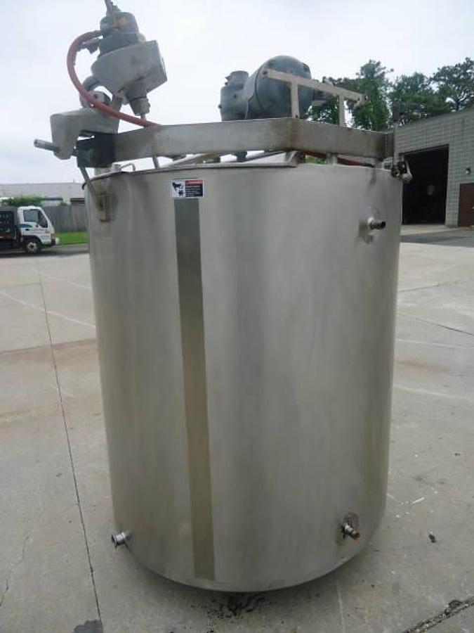 Used 350 Gallon Highland Equipment Stainless Steel Jacketed Tank, Sweep Agitation