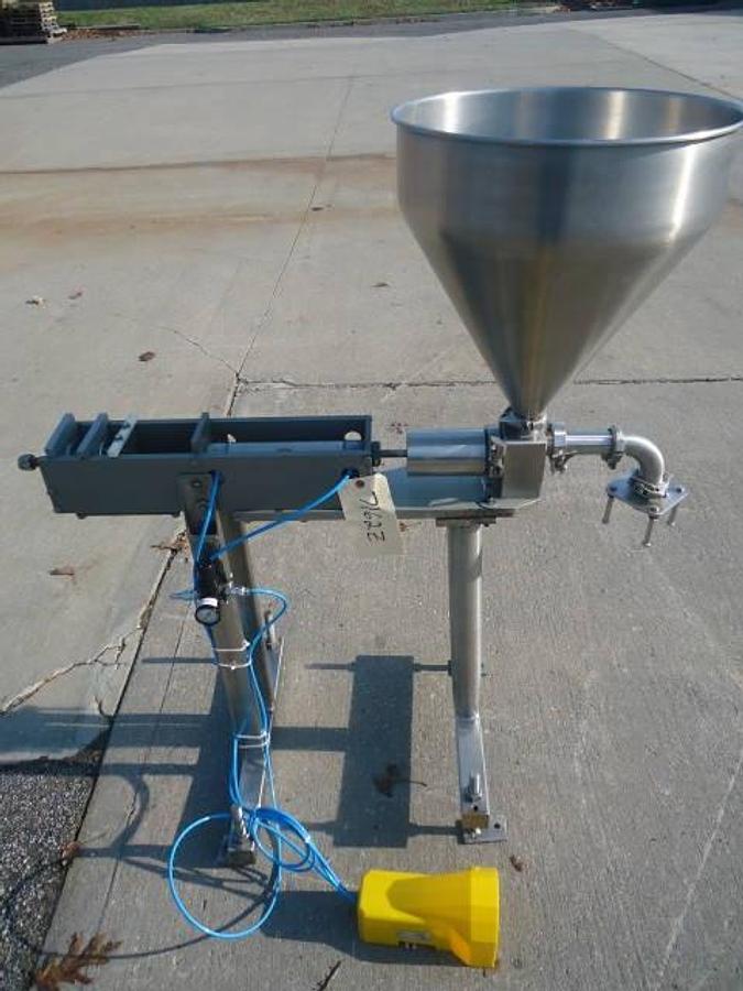 Used Fords Holmatic Single Piston Filler, Air Operated-