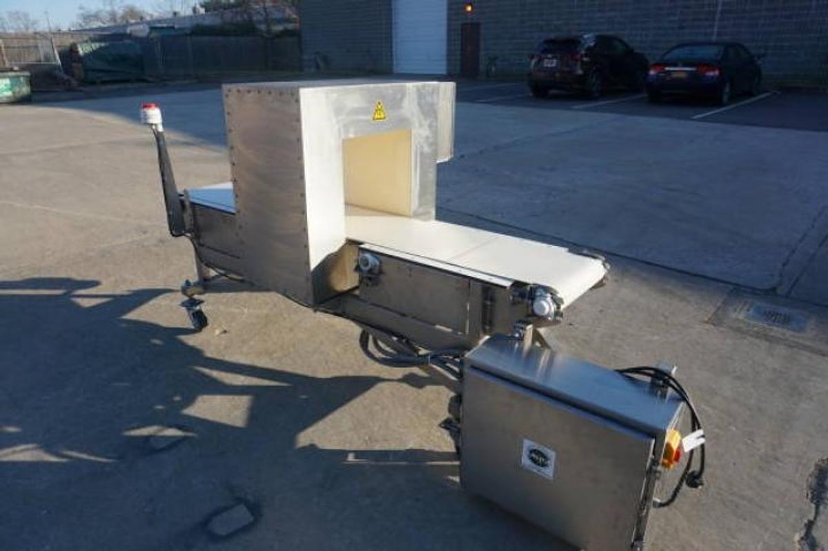 Used Cassel “Shark 2” Stainless Steel Metal Detector,18 In. Wide X 16 In. High Aperture
