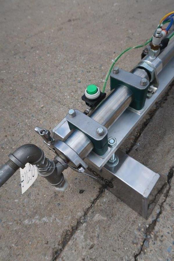Used Geyer Tabletop Single Piston Filling Machine, Air Operated