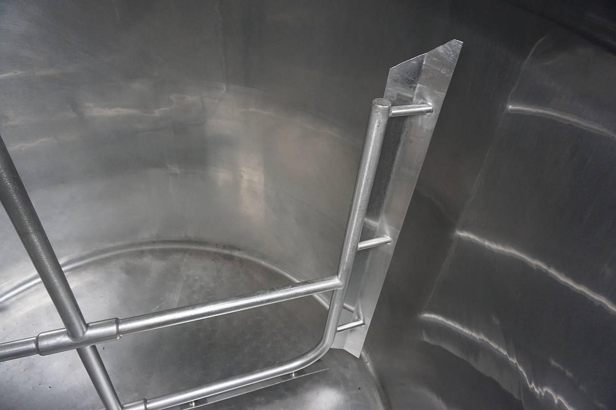 Used 1,600 Gallon Crepaco Stainless Steel Sweep Agitated Tank, 75 PSIG Jacket