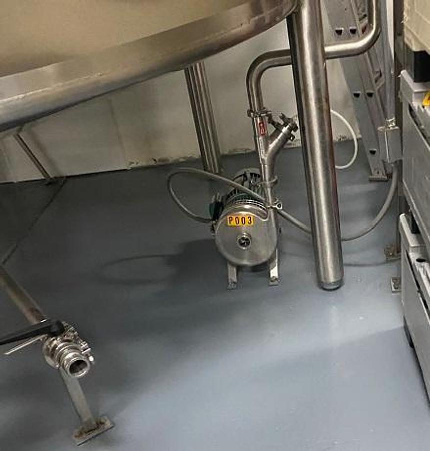 Used Walker 5,000 Gallon Stainless Steel Tank, 304SS