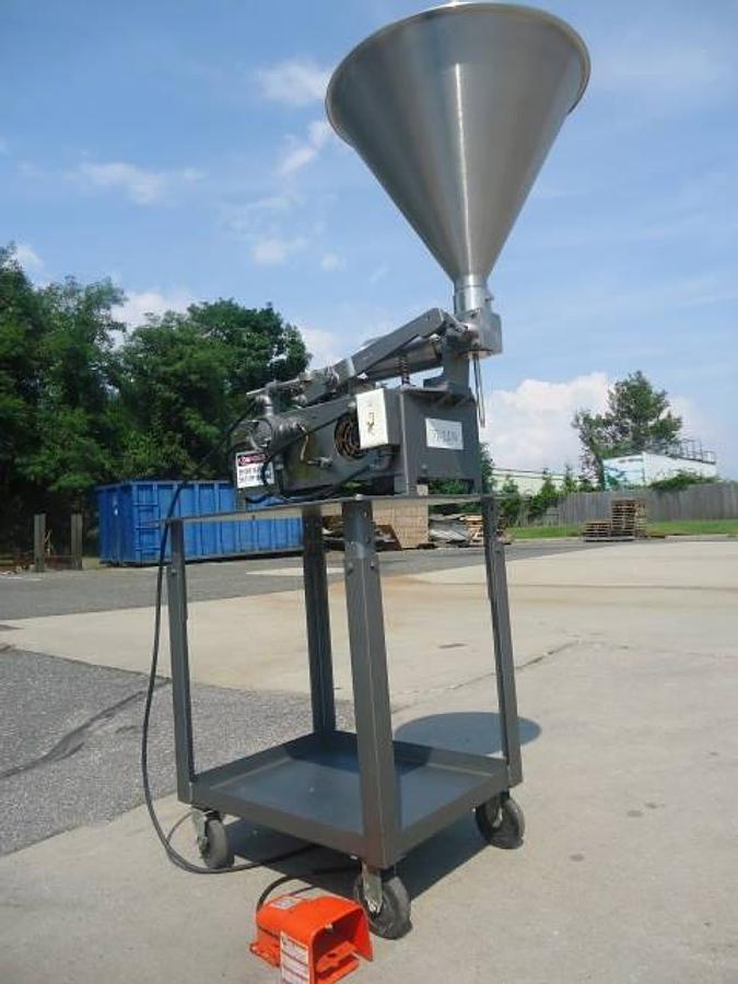 Used Simplex As-1 Single Piston Filler, Single Phase Electrics-