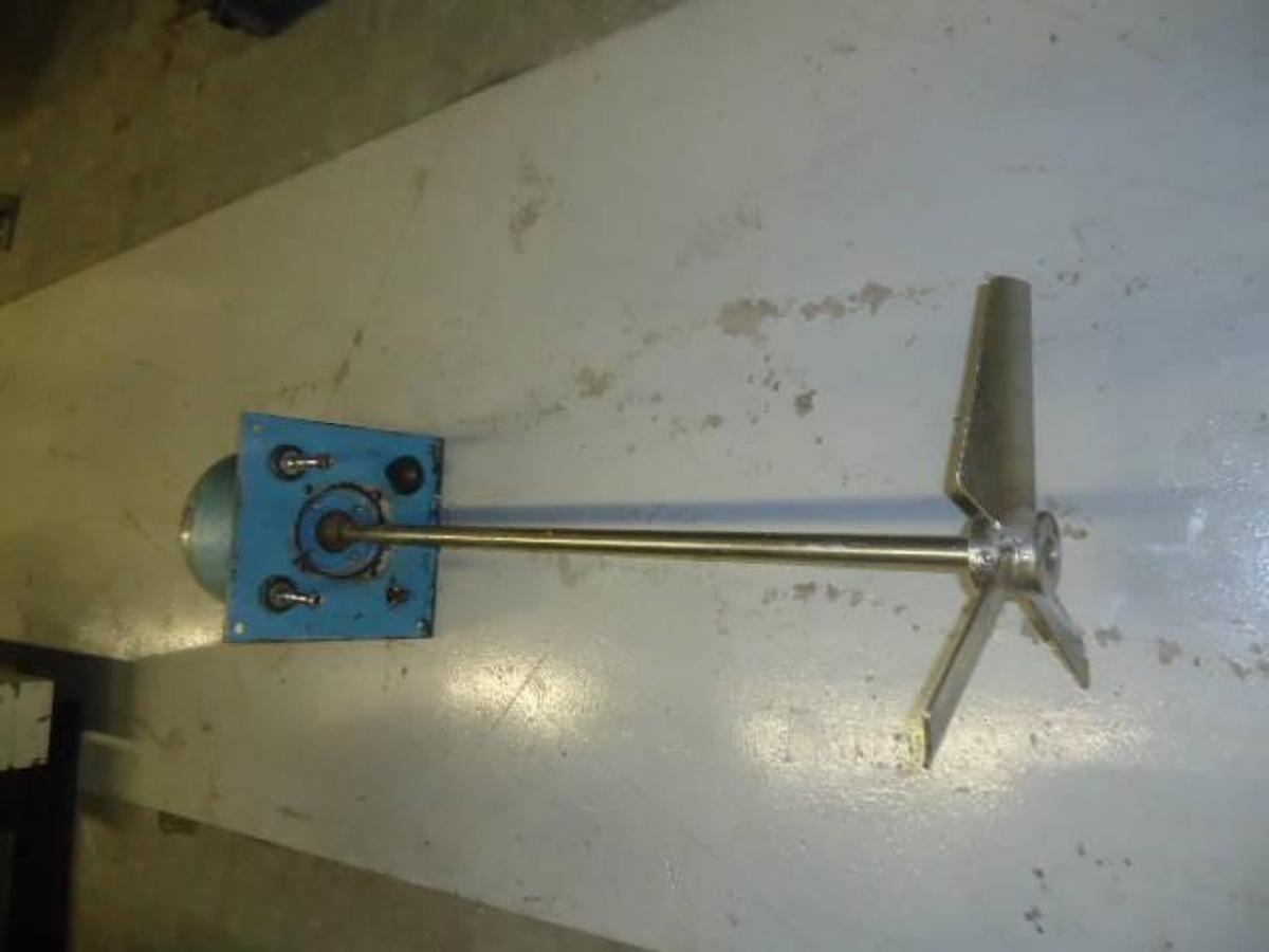 Used Chemineer Air Operated Fixed Mounted Agitator, 16 in. Diameter Blade