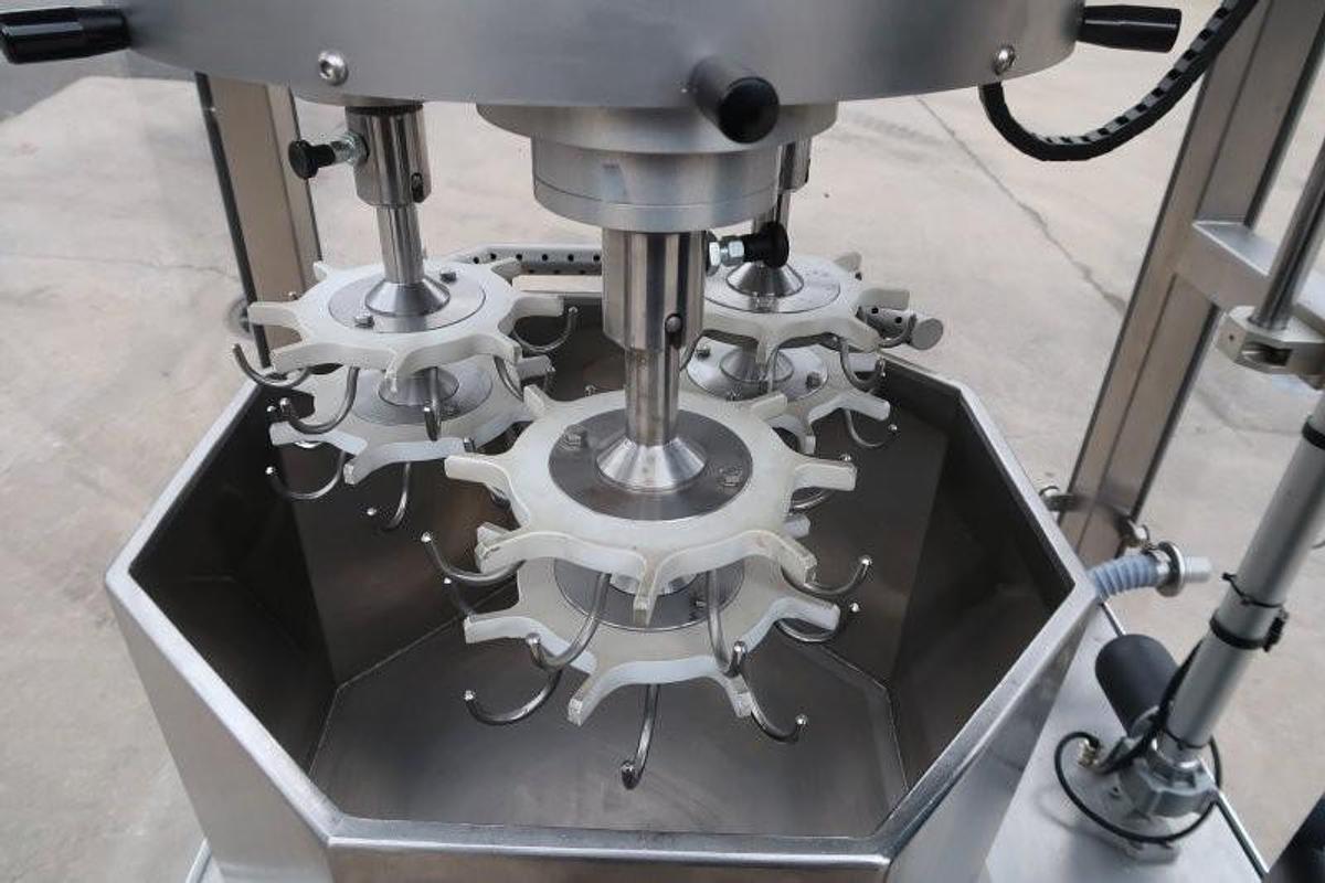 Used Adamus HT Automatic Polishing Machine, Pharmaceutical