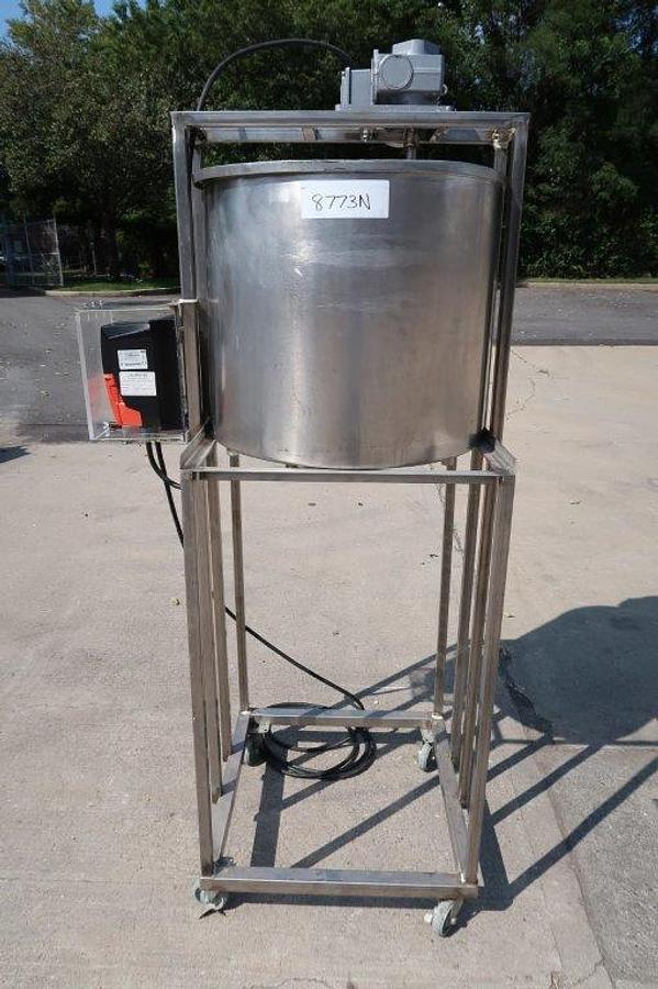 Used 30 Gallon Stainless Steel Portable Mix Tank