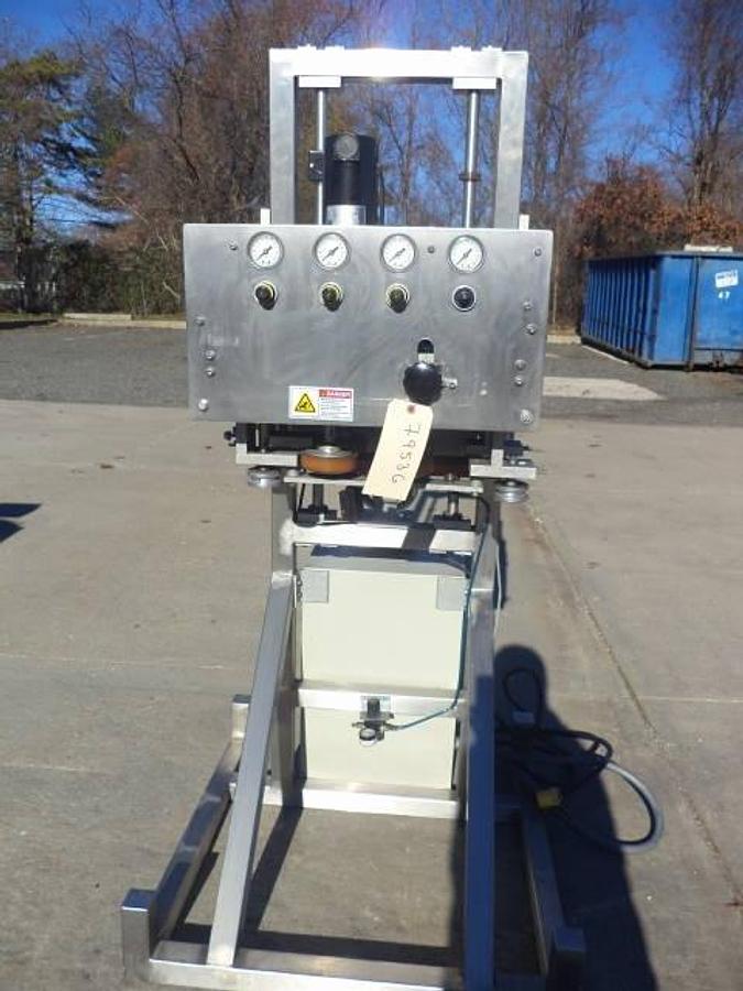 Used New England Machinery Four Spindle Cap Tightener/Retorquer, Variable Speed