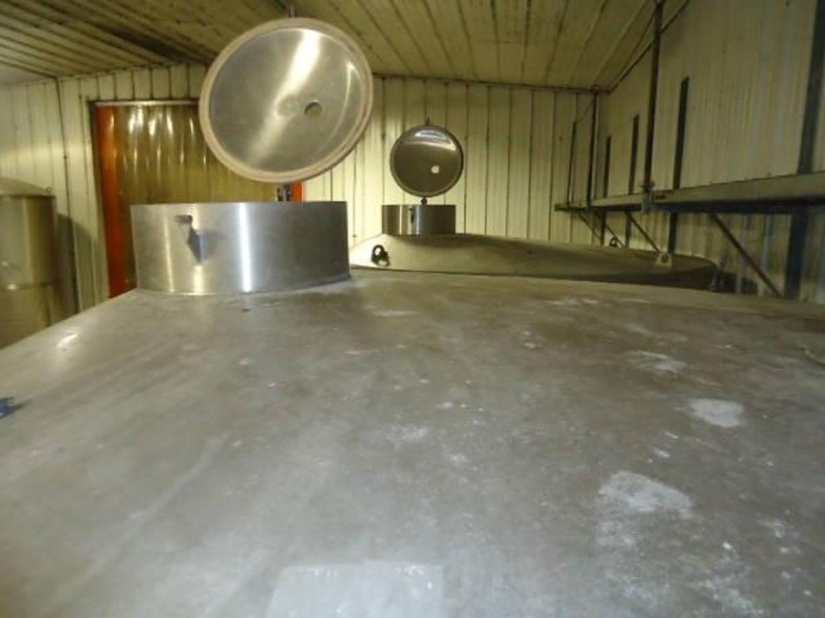 Used 3,800 Gallon Zero Manufacturing Stainless Vertical Closed Tanks (2)