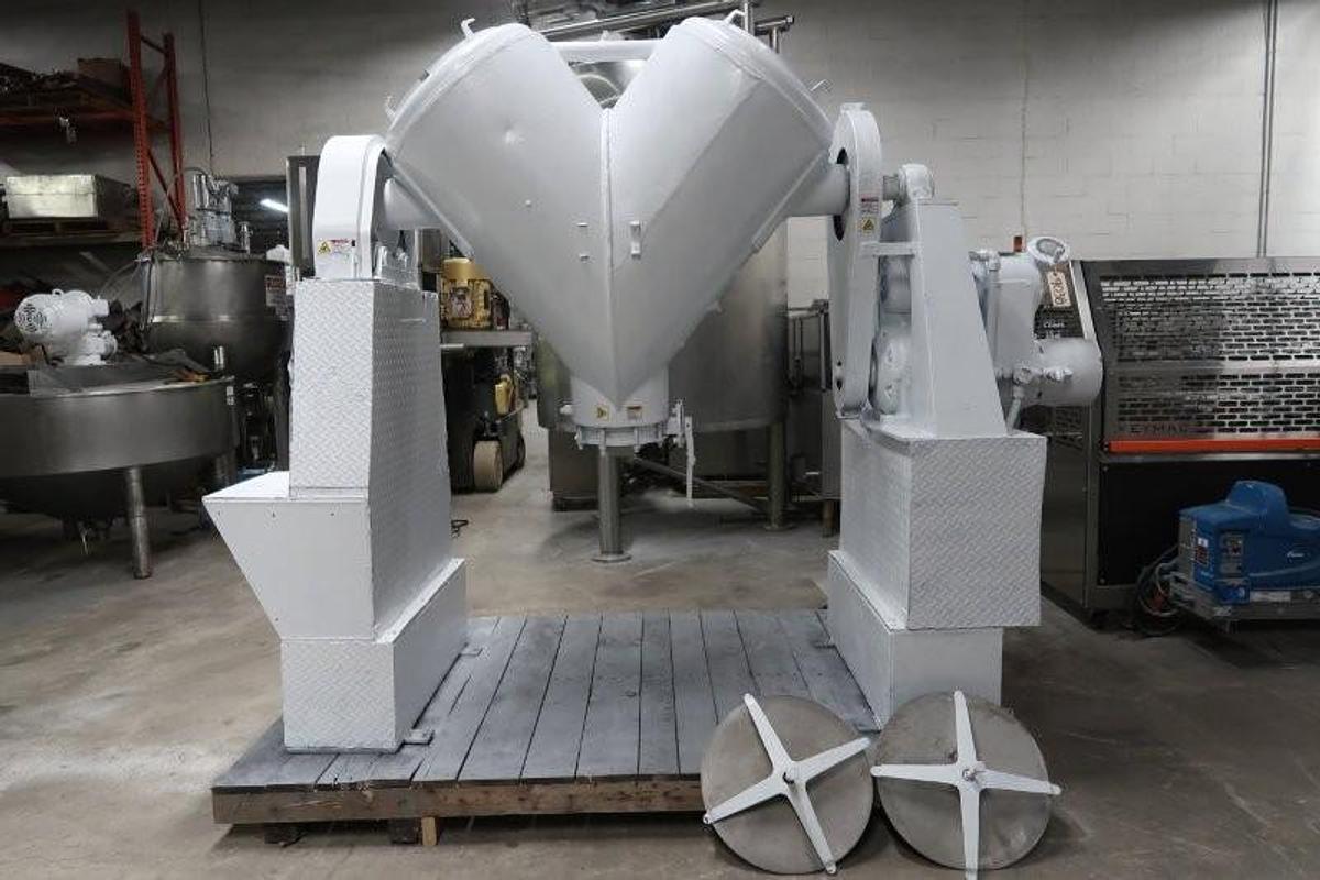 Used 10 Cu. Ft. Patterson Kelley SS Jacketed Twin Shell Blender