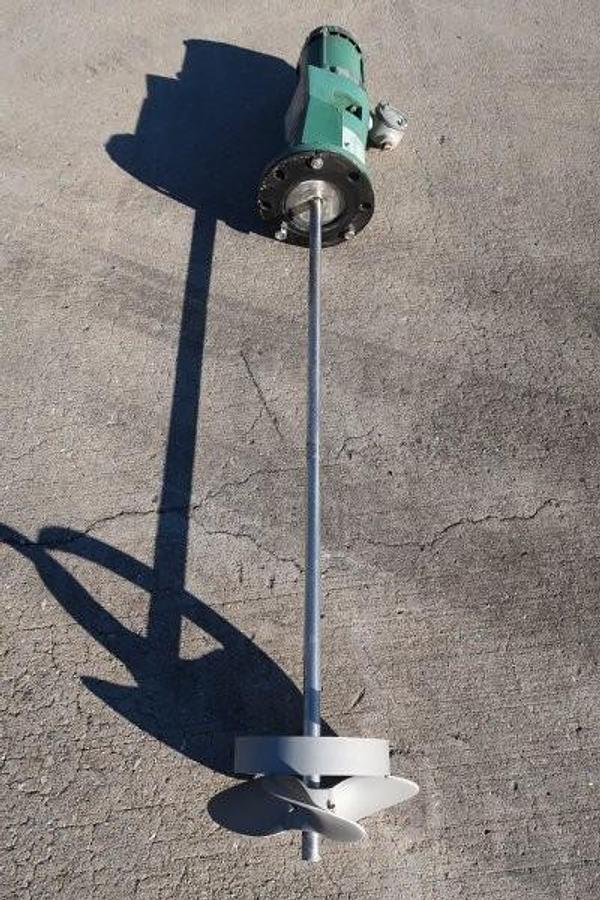Used Lightnin .30 HP Portable Clamp-On Agitator/Mixer