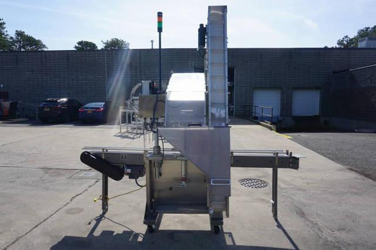 Used Surekap SK6000-BF6 Six Spindles Capper With Elevator