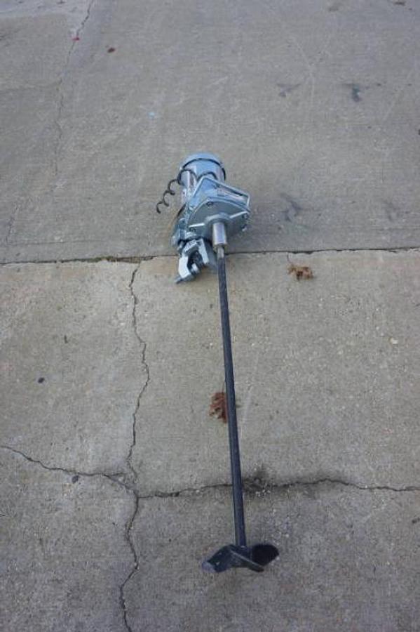 Used Chemineer 1 HP Clamp On Portable Agitator, 7 In. Dia. Prop