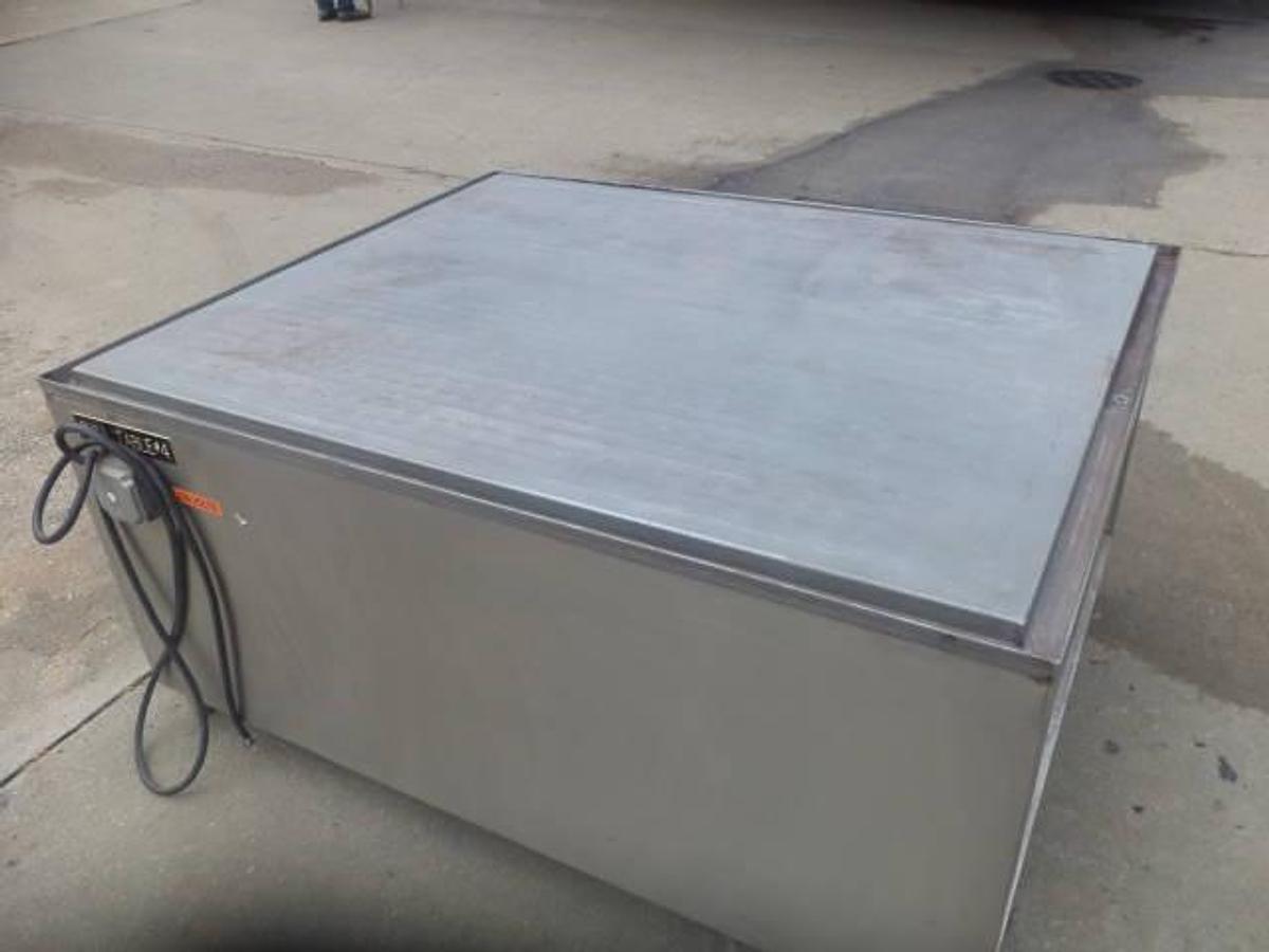 Used Lipstick Chill/Refrigeration Table, 54 in. x 66 in.