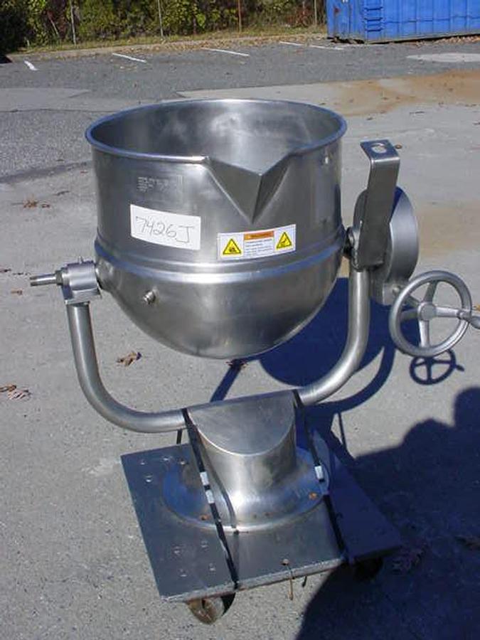 Used 20 Gallon Groen Stainless Steel Tilt Kettle, 45 Psi Jacket