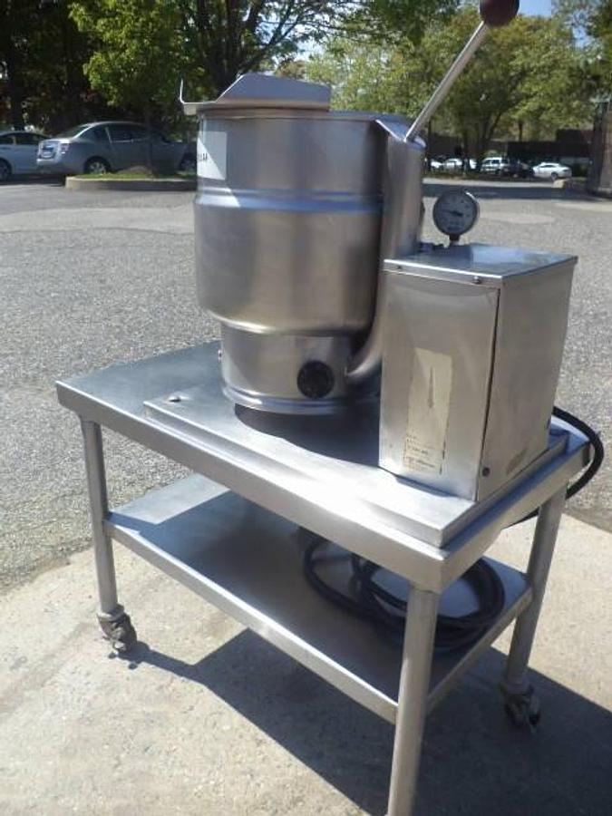 Used 5 Gallon Groen Stainless Steel Self-Contained Electric Kettle, 50 PSI Jacket