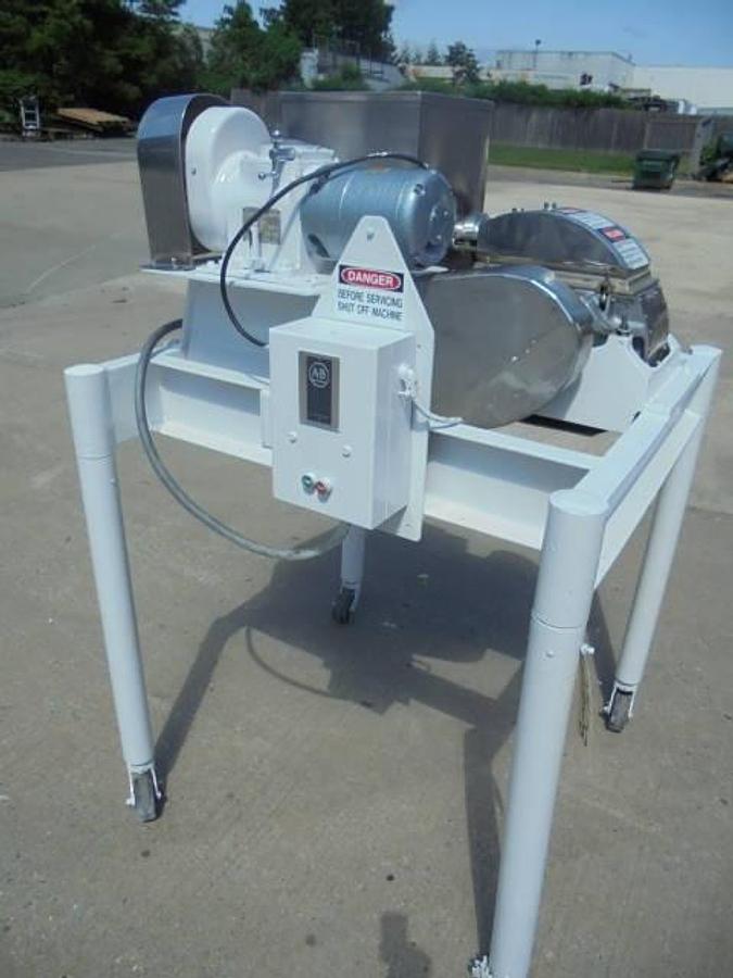 Used Fitzpatrick D6 Comminutor/Pulverizer, Screw Fed