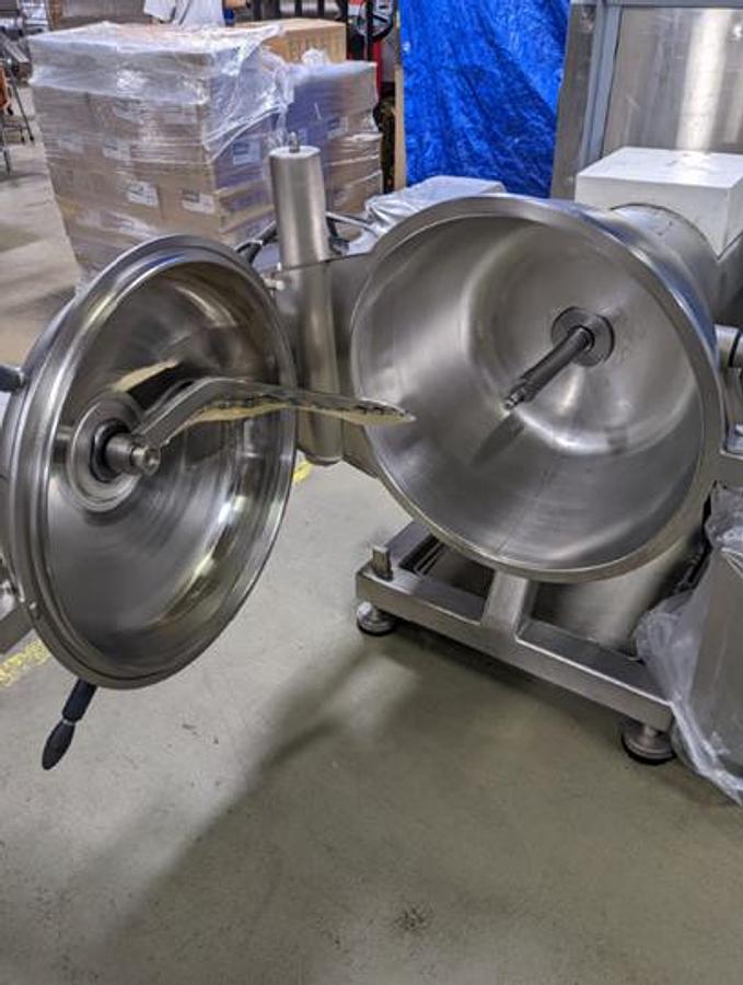 Used Stephan UM 80E Vertical Cutter/Mixer, Hydraulic Lid