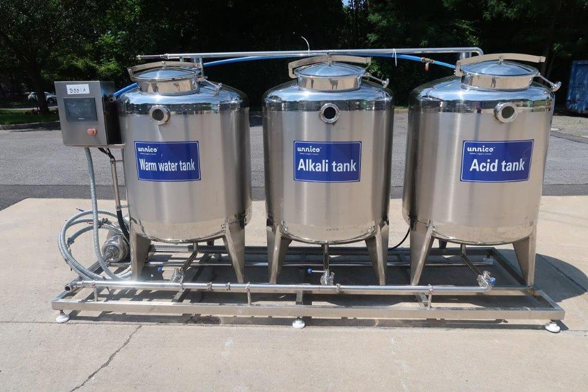 Used Unnico 3-Tank Electric Tanks, 100 Gallon Each