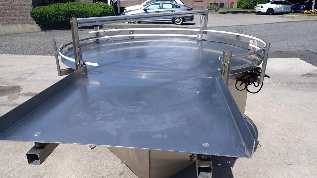 Used 60 In. Diameter Globaltek Rotary Unscrambling/Accumulating Table