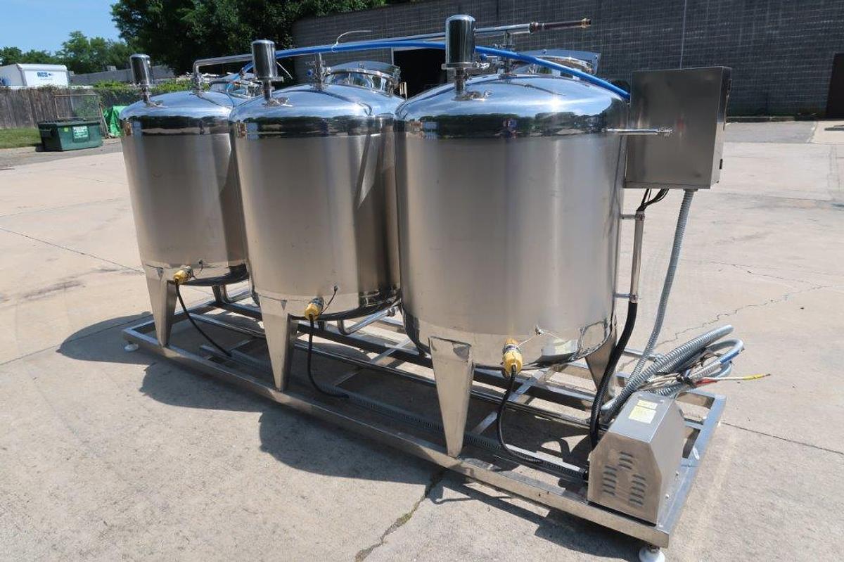 Used Unnico 3-Tank Electric Tanks, 100 Gallon Each