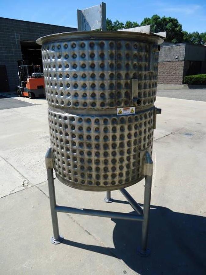 Used 225 Gallon Willflow Stainless Steel Dimple Jacket Tank, 50 PSI Jacket