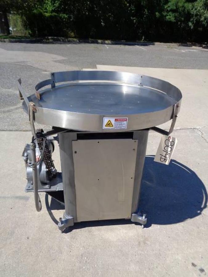 Used 36 In. Rotary Accumulating/Unscrambling Table