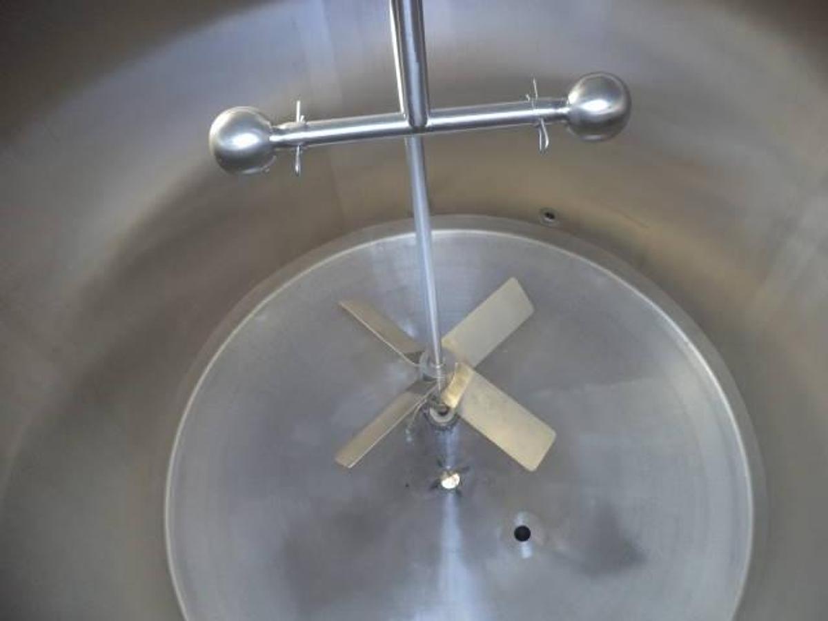 Used 1,250 Gallon Sani-Fab Stainless Sanitary Insulated Mix Tank
