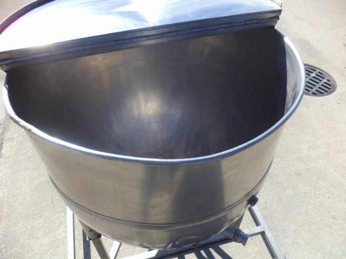 Used 100 Gallon Groen Stainless Steel Hemispherical Kettle, 100 PSI Jacket