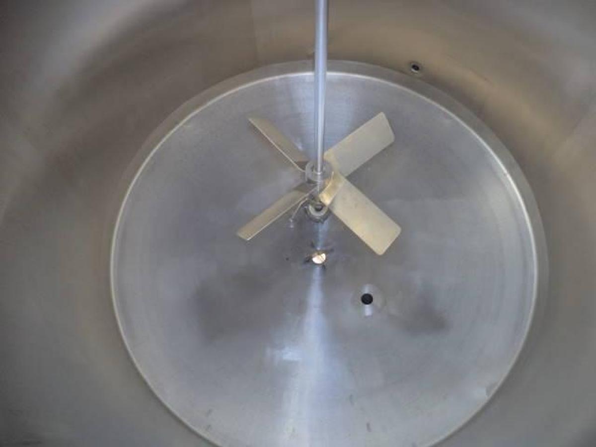 Used 1,250 Gallon Sani-Fab Stainless Sanitary Insulated Mix Tank