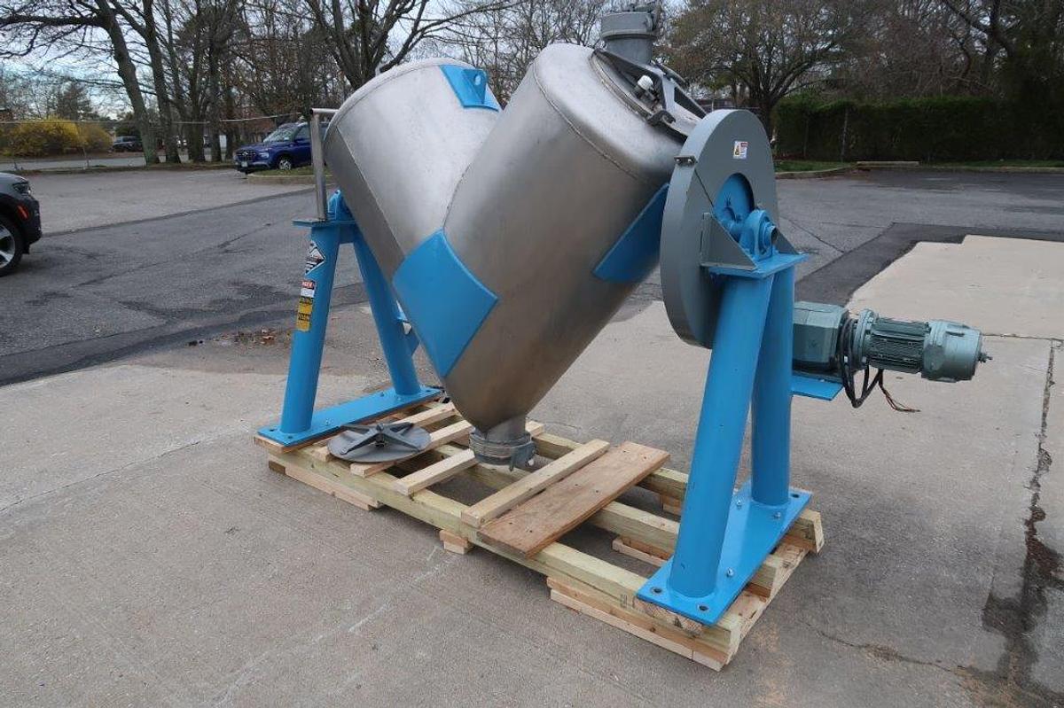 Used 20 Cu. Ft. Patterson Kelley SS Twin Shell V Blender