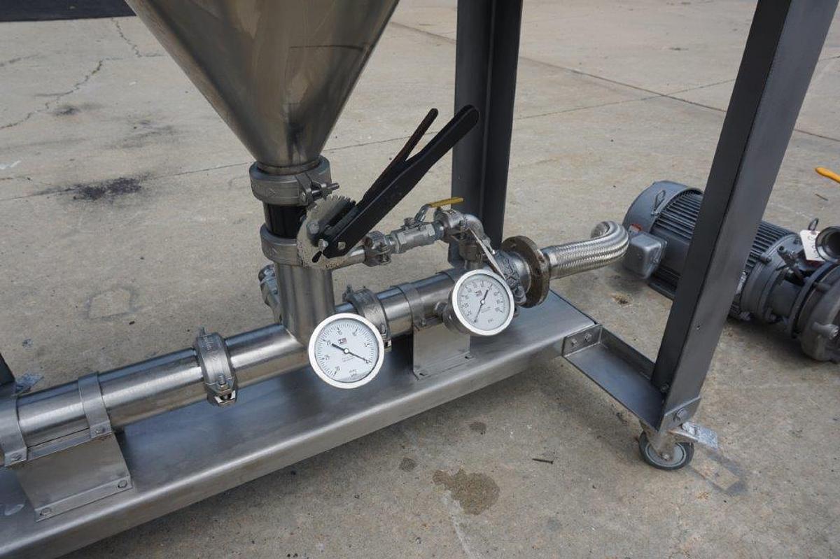 Used Wet/Dry Stainless Powder Inductor, 15 HP Pump