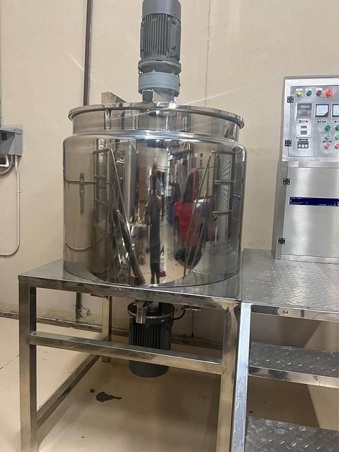 Used 200 Gallon Electric SS Double Motion Mixing Tank with High Shear Mixing