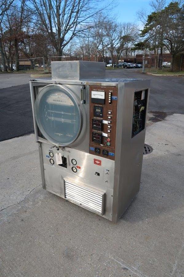 Used Virtis Freeze Dryer, Self/Contained