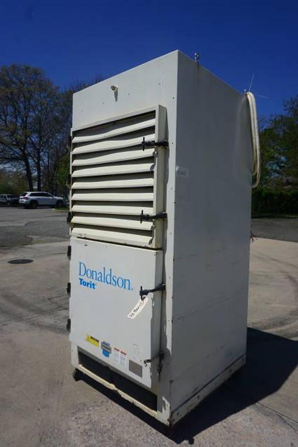 Used Donaldson/Torit DWS6 Dust Collector, 1,140 Sq. Ft. Filter Area