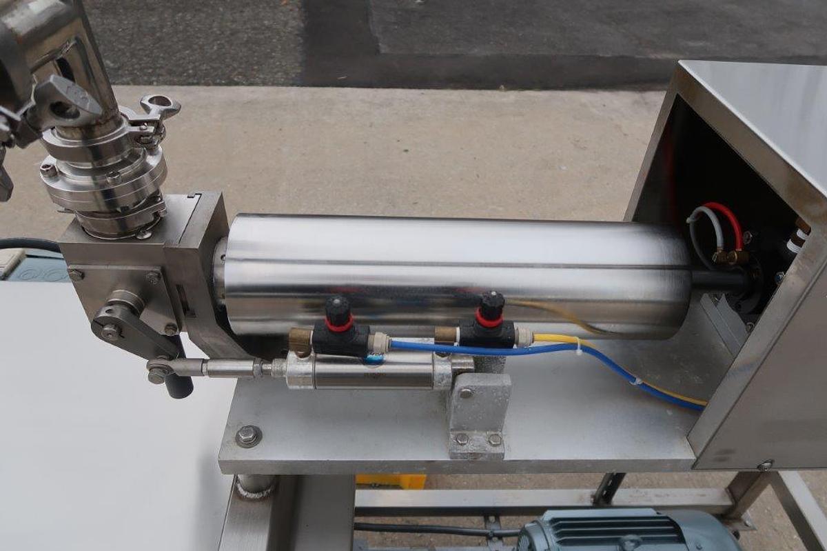 Used Simplex AV-100 Piston Filler with Progressive Cavity Feed Pump, Portable