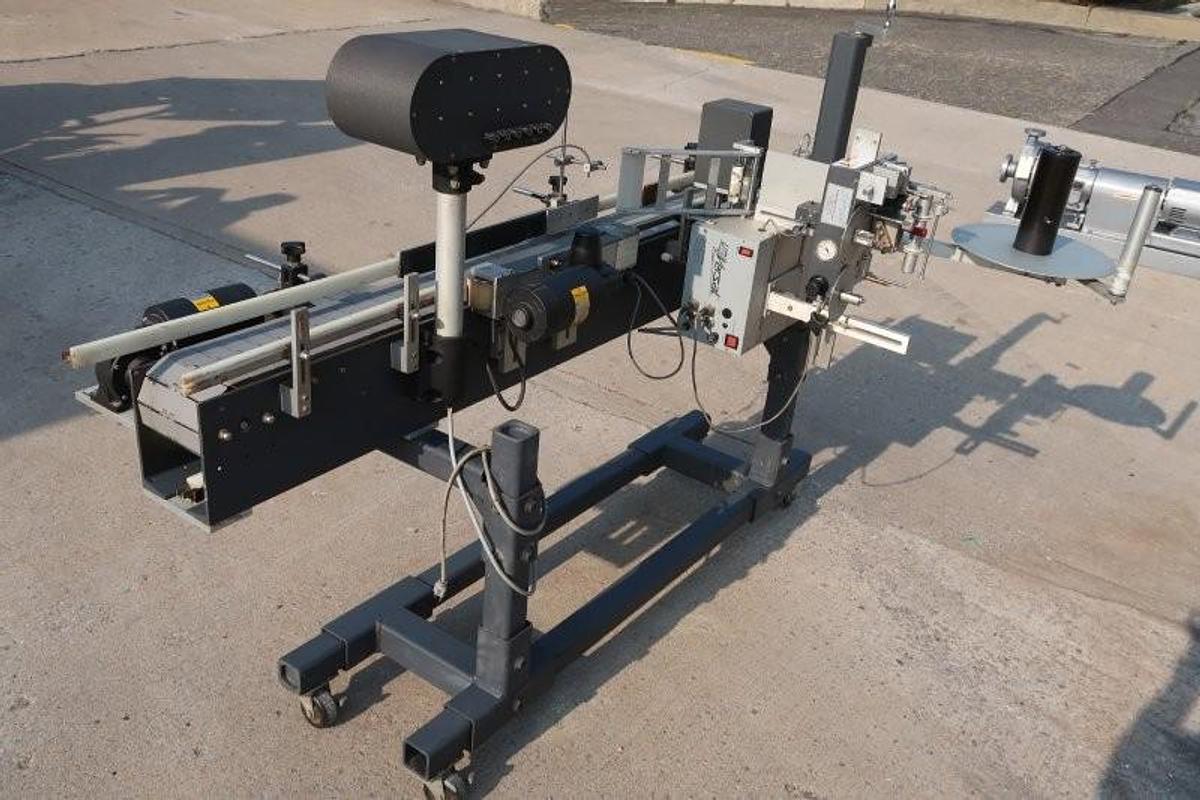 Used Universal Automatic Wraparound Labeler