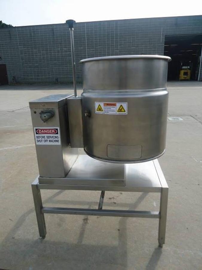 Used 12 Gallon Cleveland Range Electric Tilt Kettle, 50 Psi Jacket