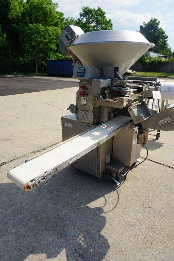 Used Hollymatic 8/65 Patty Machine