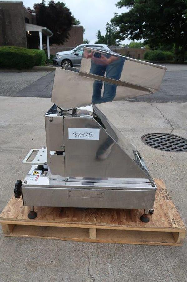 Used P+AM AL-90 Bench Top Capsule Loader