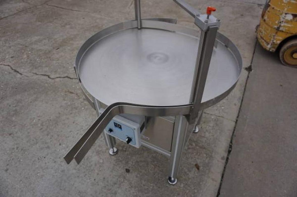 Used 36 In. Dia Aesus Systems Rotary Unscrambling/Accumulating Table, Variable Speed
