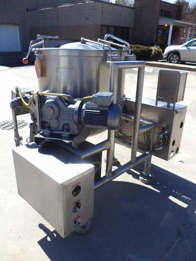 Used 100 gallon Cleveland Range 316SS Cook/Chill Horizontal Agitator Tilt Kettle, 100 PSI jacket-