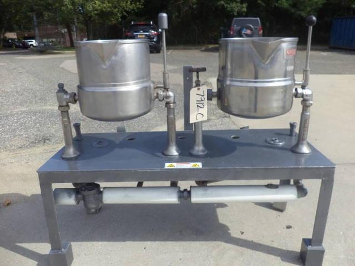 Used 5 Gallon Groen Stainless Steel Jacketed Tilt Kettles (2)