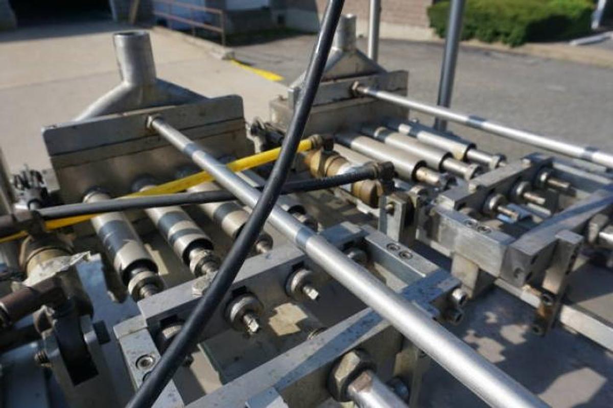 Used Prodo-Pak 601-CSW-4 Vertical Form Fill Seal Machine, 8 Piston