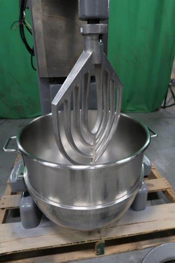Used Hobart M-802 Planetary Bowl Mixer, 80 Quart