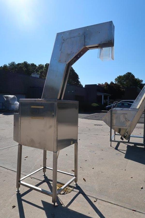 Used Palace Packaging Inclined Cleated Belt Conveyor, SS, Variable Speed