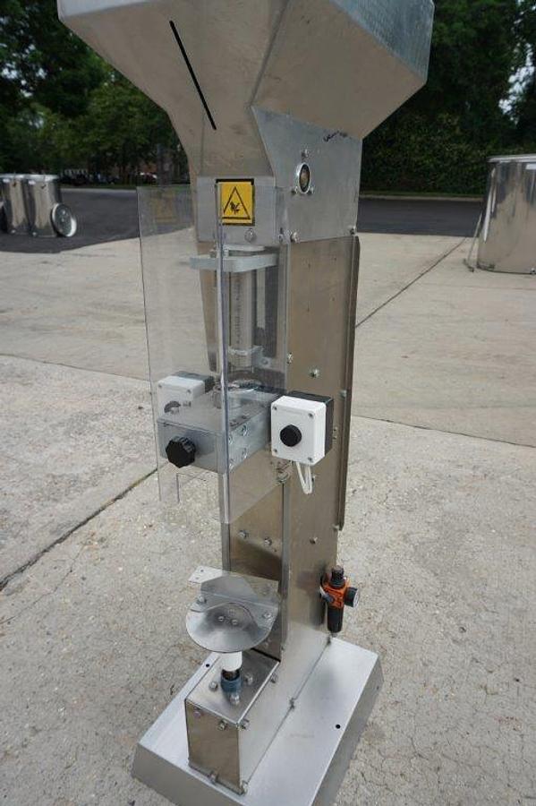 Used Single Head Wine Bottle Corker, Pneumatic