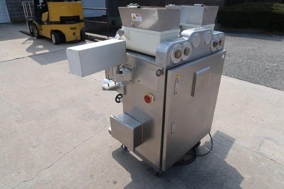 Used Rheon KN400 Encrusting Machine